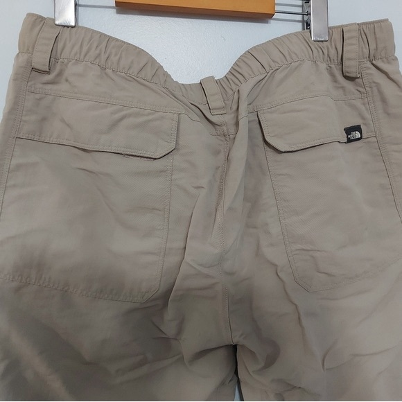 North face LARGE cargo zip pants shorts - Picture 3 of 5